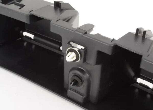NEW BMW X3 E83 TRUNK LID FINISHER 3418757 51433418757 - Image 4