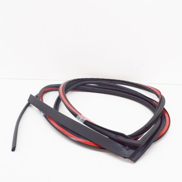 NEW AUDI Q7 4L REAR OUTER DOOR SEAL LEFT SELF-ADHESIVE 4L0839911 ORIGINAL - Image 4