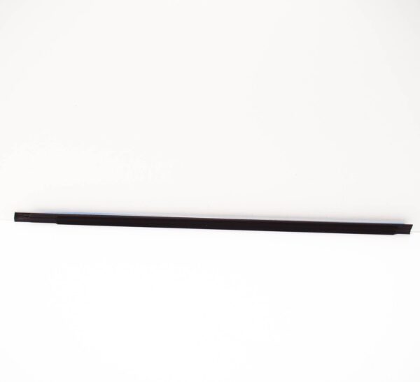 NEW VW ATLAS FRONT RIGHT OUTER DOOR BELT WEATHERSTRIP TRIM 3CN8374762MG ORIGINAL - Image 4