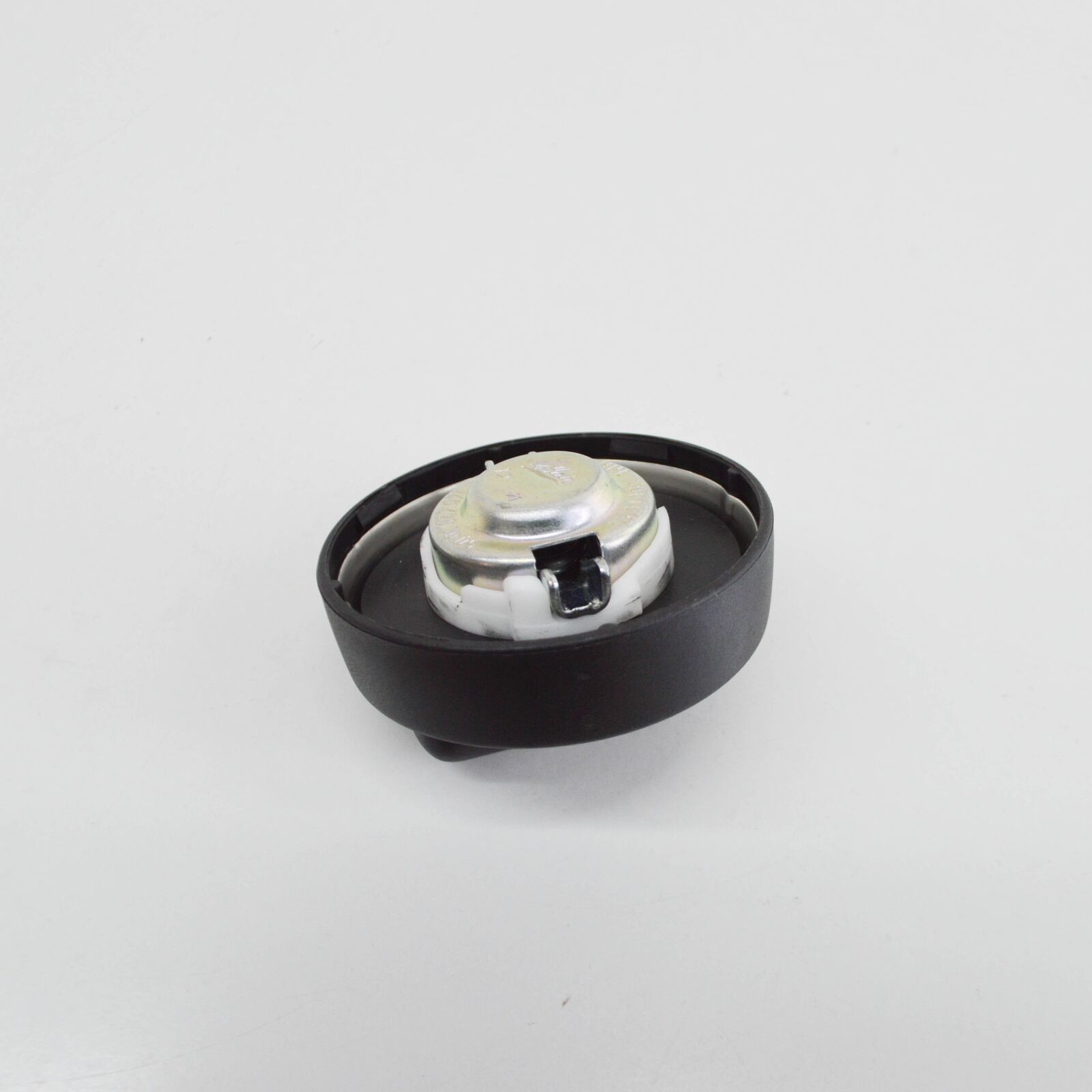 NEW MERCEDES-BENZ C-CLASS W202 FUEL TANK CAP A1404700005 ORIGINAL 4 NEW MERCEDES-BENZ C-CLASS W202 FUEL TANK CAP A1404700005 ORIGINAL - Image 4