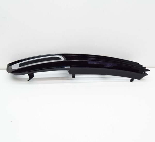 NEW AUDI A8 D3 FRONT BUMPER RIGHT AIR GUIDE GRILLE 4E0807680A ORIGINAL - Image 4
