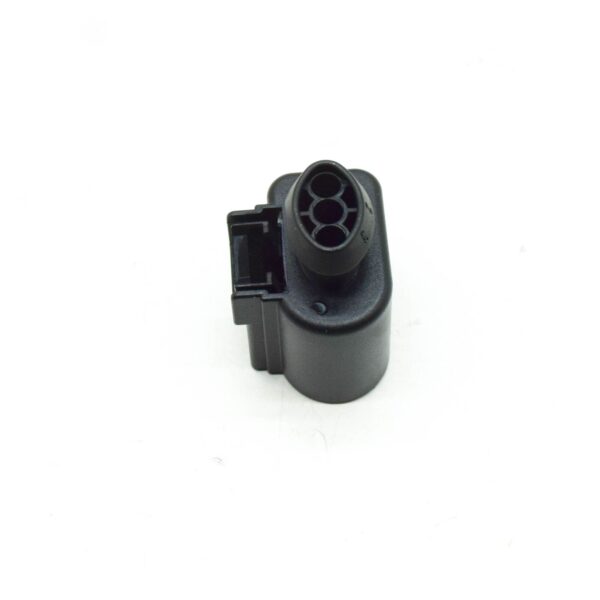 NEW AUDI A1 MK1 3PIN FLAT CONTACT HOUSING 8K0973703 ORIGINAL - Image 4