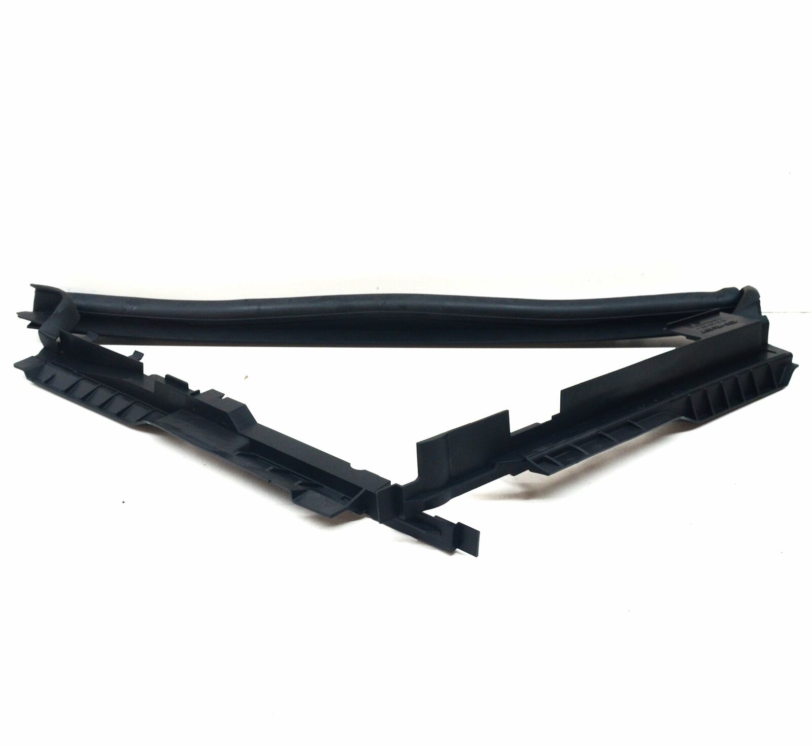 NEW MERCEDES-BENZ C W205 AMG RADIATOR AIR DUCT UPPER BAFFLE A2055052530 4 NEW MERCEDES-BENZ C W205 AMG RADIATOR AIR DUCT UPPER BAFFLE A2055052530 - Image 4