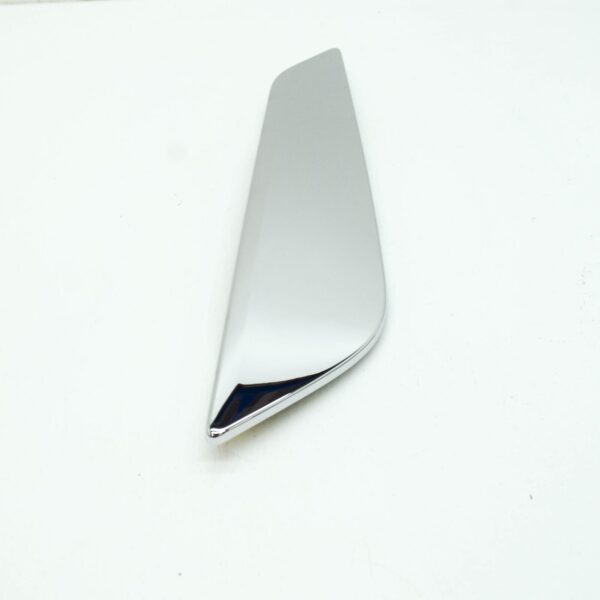 NEW BMW 5 G30 RIGHT SIDEWALL AIR DUCT TRIM 51137349594 7349594 ORIGINAL - Image 4