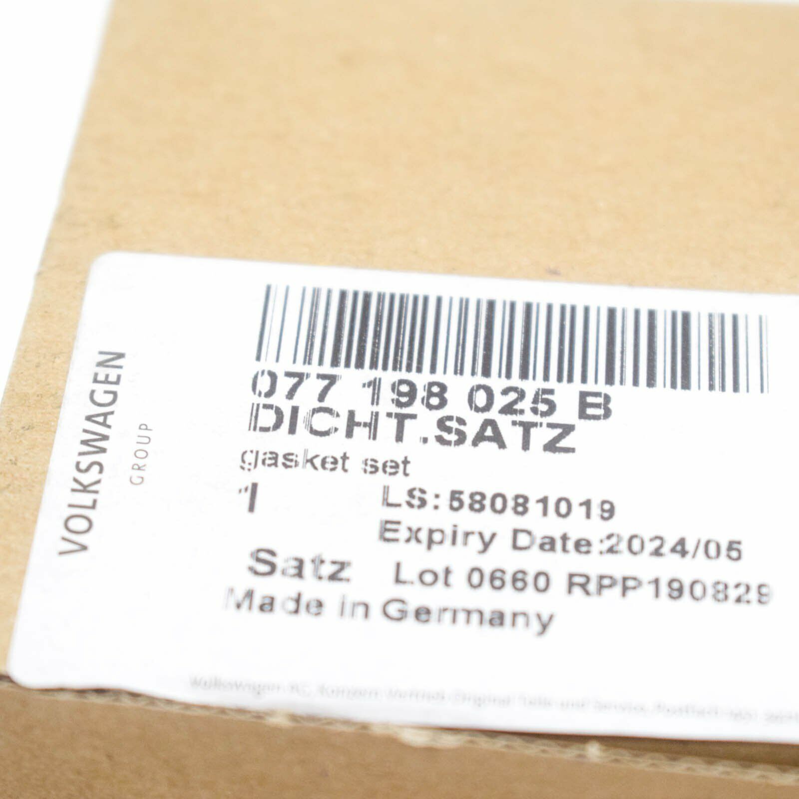 NEW AUDI A4 S4 ENGINE VALVE COVER GASKET 077198025B 4.2 PETROL 6 NEW AUDI A4 S4 ENGINE VALVE COVER GASKET 077198025B 4.2 PETROL - Image 6