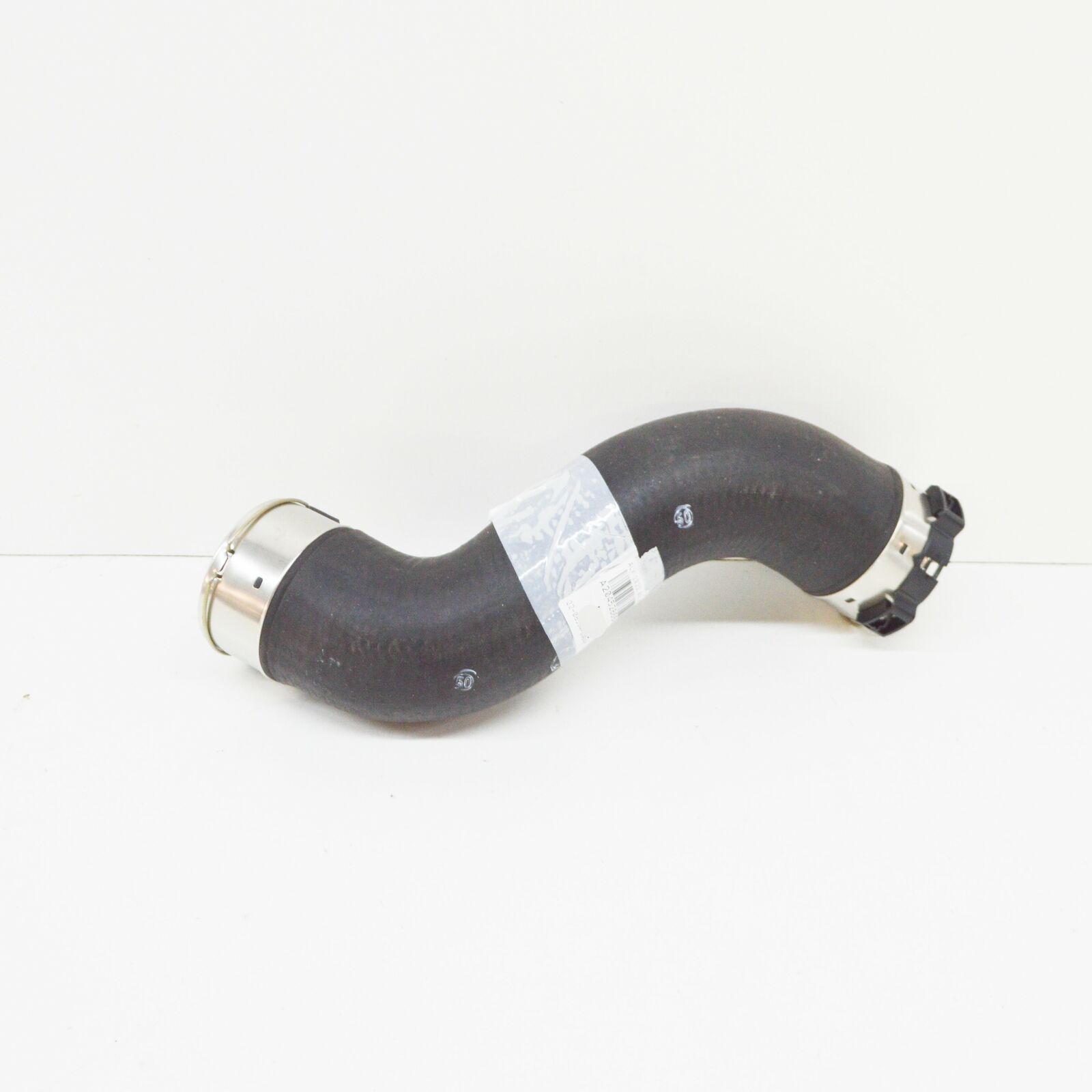 NEW MERCEDES-BENZ C-CLASS W204 RIGHT SIDE INTERCOOLER HOSE A2045286682 4 NEW MERCEDES-BENZ C-CLASS W204 RIGHT SIDE INTERCOOLER HOSE A2045286682 - Image 4