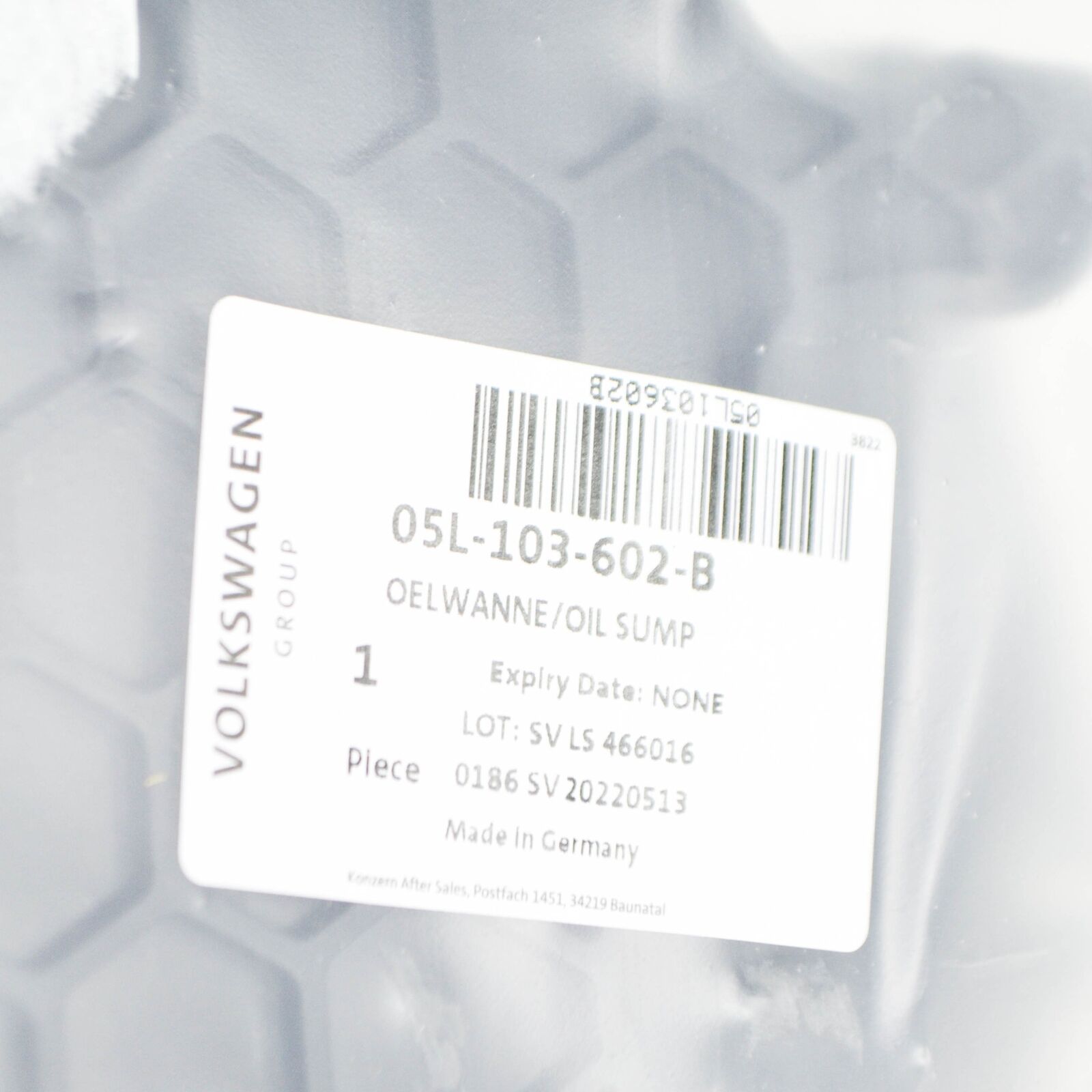 NEW AUDI A5 8W6 ENGINE OIL SUMP LOWER PART 05L103602B 6 NEW AUDI A5 8W6 ENGINE OIL SUMP LOWER PART 05L103602B - Image 6