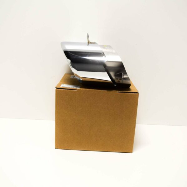NEW AUDI R8 4S RIGHT REAR EXHAUST TAIL PIPE CHROME TRIM TIP 4S0251238C ORIGINAL - Image 4