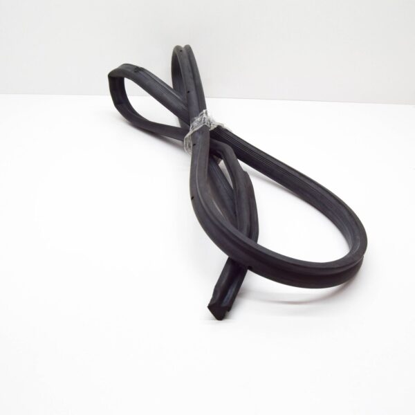 NEW MERCEDES-BENZ SL R129 WEATHERSTRIP RIGHT FRONT DOOR A1297200278 ORIGINAL - Image 4