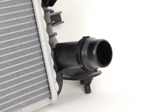 NEW AUDI A4 B8 ENGINE COOLING RADIATOR 8K0121251H ORIGINAL - Image 4