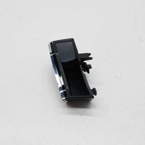 NEW VOLKSWAGEN TIGUAN AD FRONT R-LINE LETTERING LOGO BRACKET 5NA853948A - Image 6