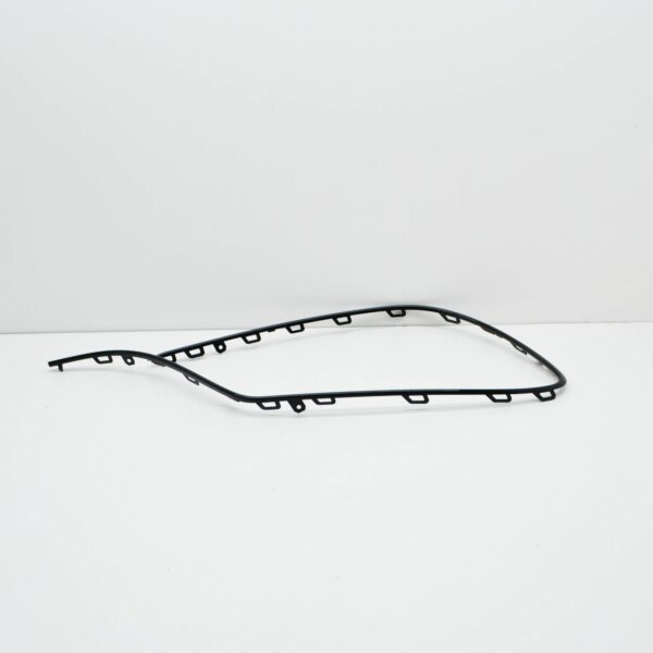 NEW MERCEDES-BENZ S W222 AMG FRONT LEFT BUMPER TRIM A2228850801 2018 ORIGINAL - Image 4