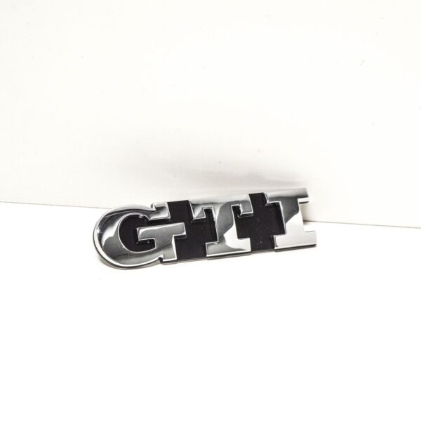 NEW VOLKSWAGEN GOLF MK6 GTI FRONT GRILLE BADGE EMBLEM 1K6853679DFXC ORIGINAL - Image 4