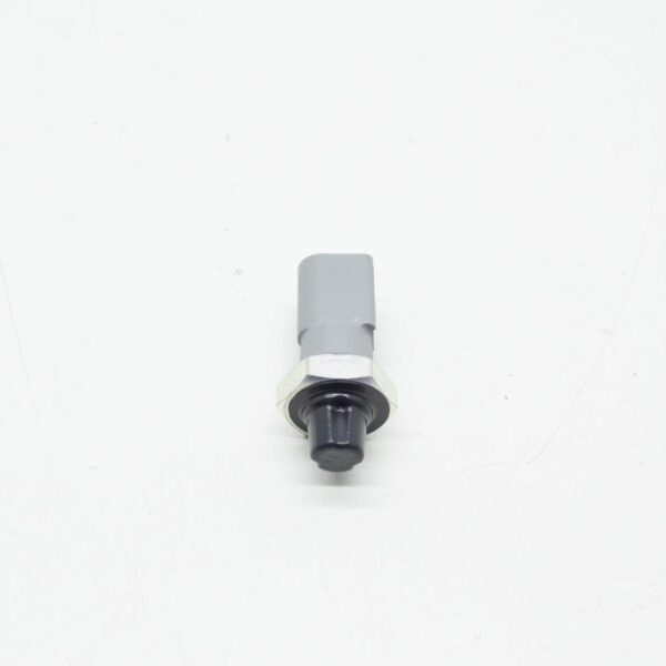 NEW AUDI A4 B8 OIL PRESSURE SENSOR 06E919081C ORIGINAL - Image 4
