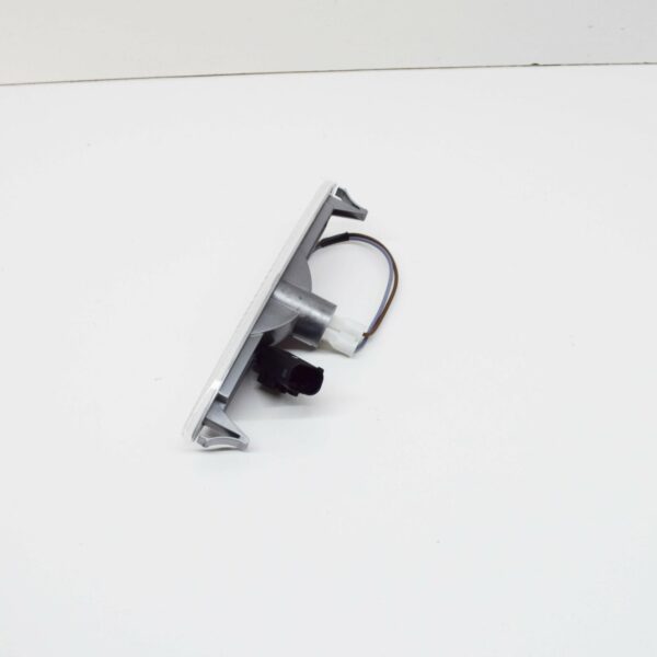 NEW MERCEDES-BENZ SLR R199 FRONT RIGHT SIDE MARKER LAMP A1998200856 - Image 4