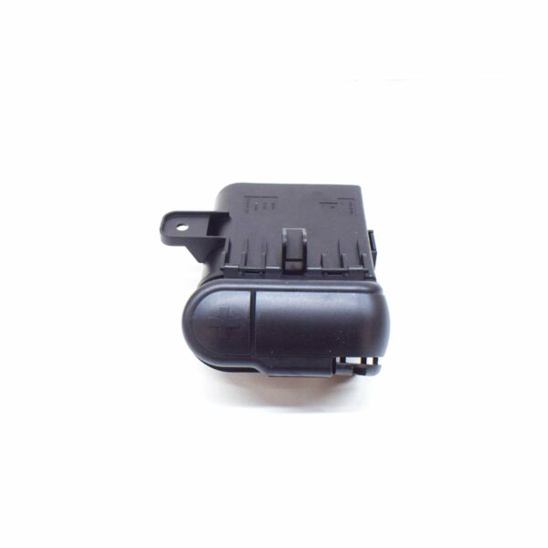 NEW AUDI A3 8P POTENTIAL DISTRIBUTOR JUNCTION BOX/ JUMP POINT 1K0937517 - Image 6