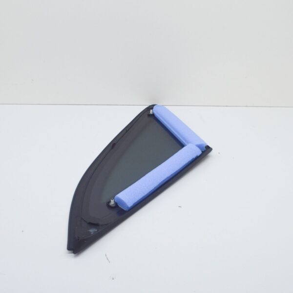NEW AUDI Q3 8U REAR RIGHT DOOR SIDE WINDOW QUARTER GLASS 8U0845300BNVB ORIGINAL - Image 4