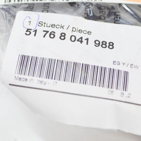 NEW BMW 3 E90 SEAL FOR RIGHT HOOD GRILL 51768041988 - Image 6