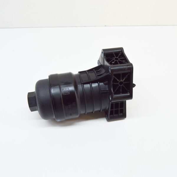 NEW AUDI A4 AVANT B9 ENGINE OIL FILTER HOUSING 06M115401L - Image 4