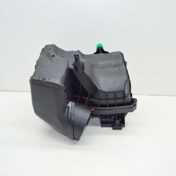 NEW MERCEDES-BENZ A W177 AIR FILTER BOX A2820903800 - Image 4