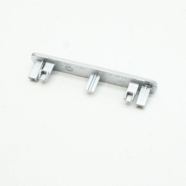NEW AUDI A3 8V INTERIOR GLOVE BOX AUDI RINGE BADGE TRIM 8V0853191F3Q7 ORIGINAL - Image 4