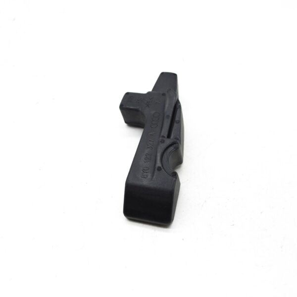 NEW AUDI A3 8Y FRONT LOCK CARRIER LEFT SEAL 8Y0122327A ORIGINAL - Image 4