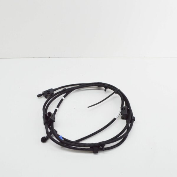 NEW MERCEDES-BENZ B W246 WINDSCREEN WASHER NOZZLE JET HOSE A2468600192 ORIGINAL - Image 4