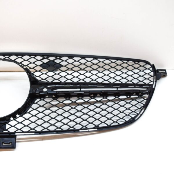 NEW MERCEDES-BENZ GLE COUPE C292 RADIATOR GRILLE A2928880160 ORIGINAL - Image 4