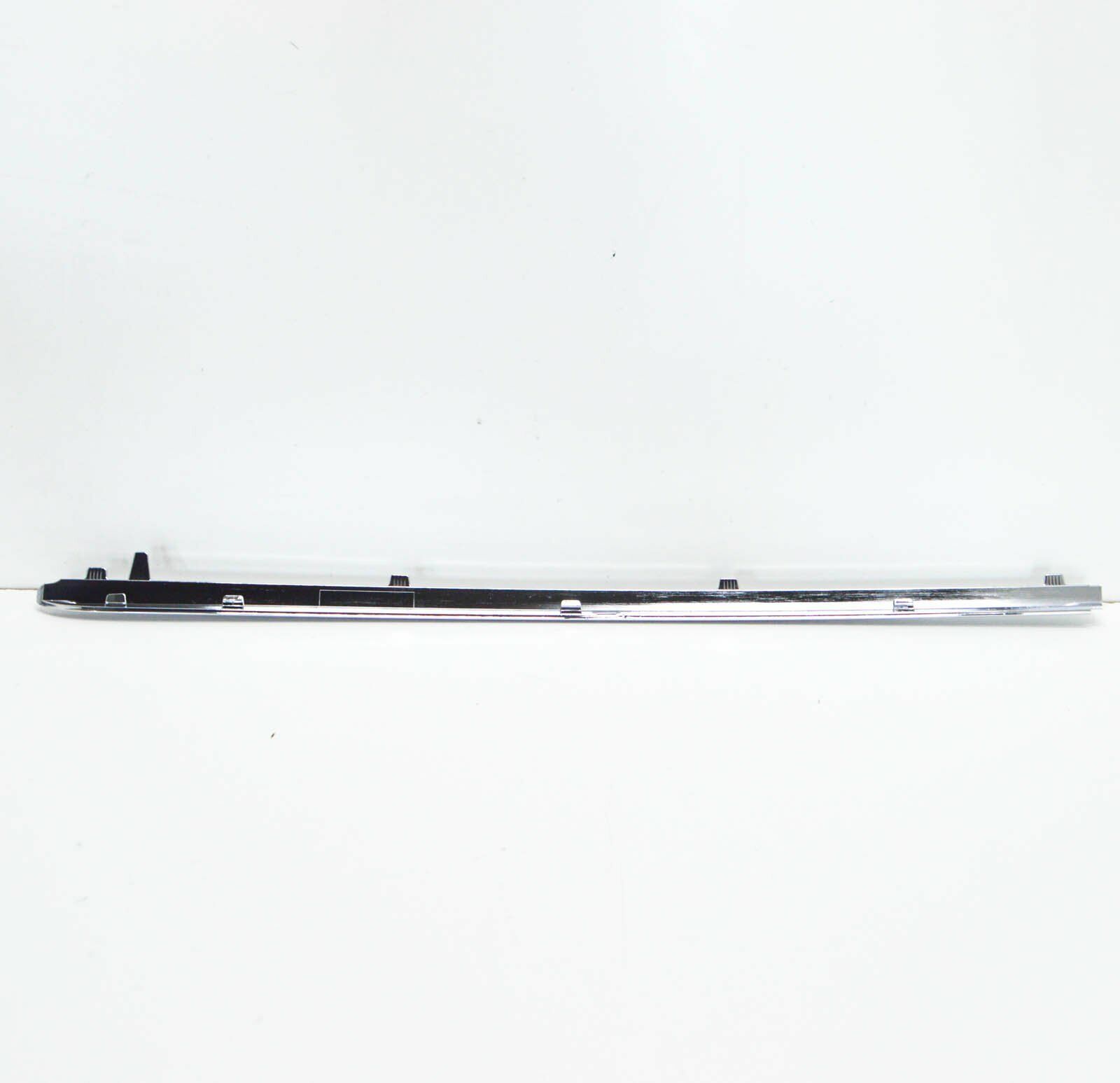 NEW MERCEDES-BENZ C-CLASS W205 REAR LEFT DOOR MOLDING A2056906302 4 NEW MERCEDES-BENZ C-CLASS W205 REAR LEFT DOOR MOLDING A2056906302 - Image 4