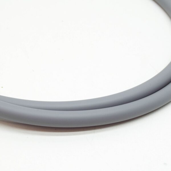 NEW VOLKSWAGEN FOX ROOF FRONT WATER DRAINAGE HOSE 6Q0877231 ORIGINAL - Image 4