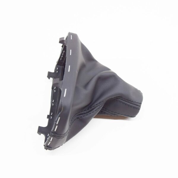 NEW AUDI A3 8P GEARSHIFT LEVER TRIM LEATHER LHD 8P1713118B1KT - Image 6