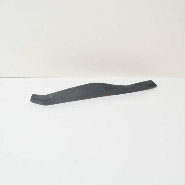 NEW MERCEDES-BENZ C W202 FRONT LEFT ENGINE HOOD BRACKET SEAL A2028870198 - Image 4