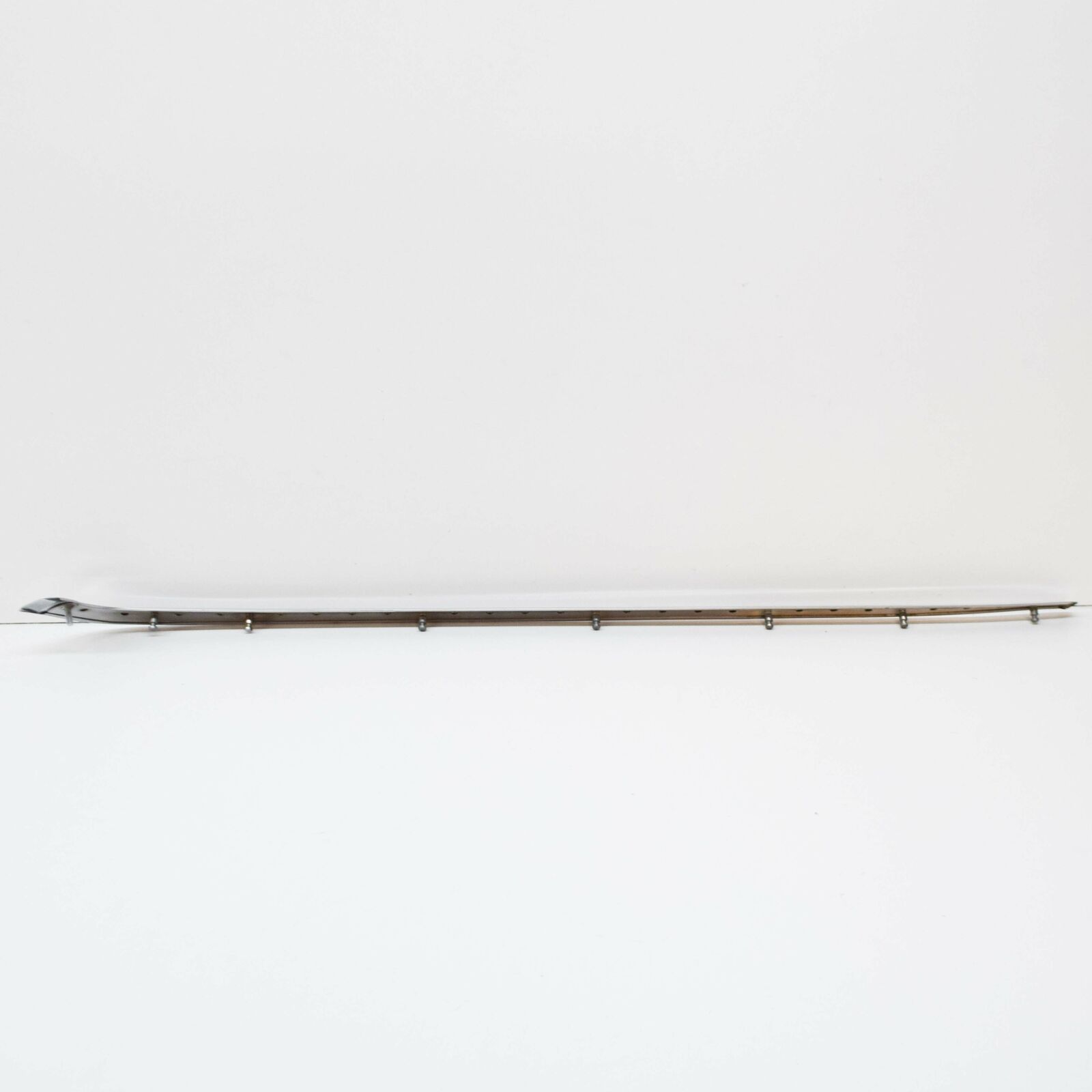 NEW MERCEDES-BENZ E W124 REAR LEFT BUMPER PANELLING TRIM A1248802136 ORIGINAL 4 NEW MERCEDES-BENZ E W124 REAR LEFT BUMPER PANELLING TRIM A1248802136 ORIGINAL - Image 4