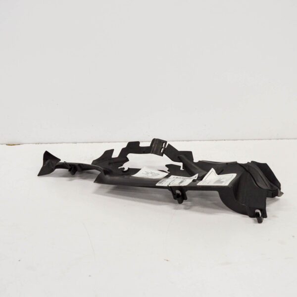 NEW AUDI A3 8V AIR DUCT LEFT DEFLECTOR 8V0121283B ORIGINAL - Image 4