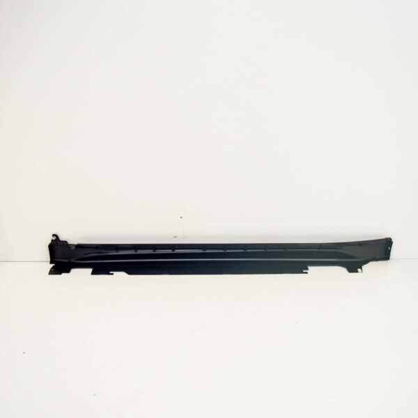 NEW BMW X1 F48 RIGHT SIDE PLASTIC SKIRT TRIM 51777332328 ORIGINAL - Image 4
