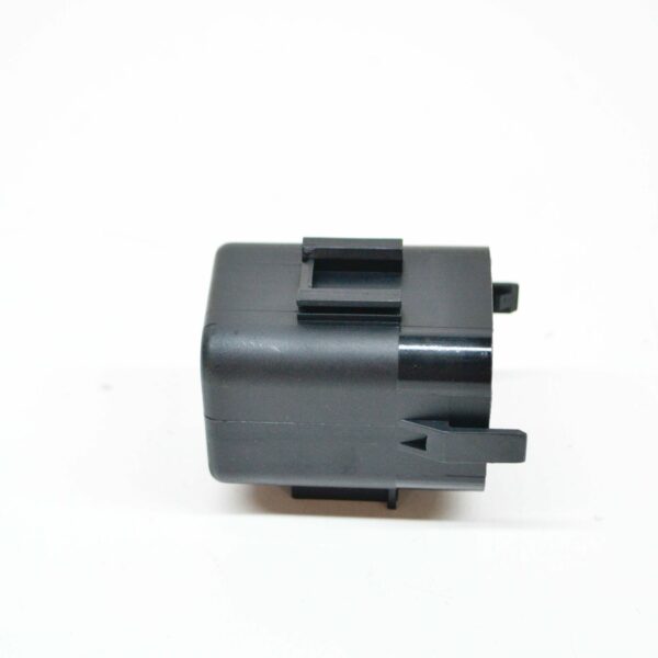 NEW MB C W204 ADDITIONAL RADIATOR VENT RELAY COVER A0015453903 ORIGINAL - Image 4