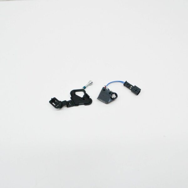 NEW BMW 4 F33 FRONT LEFT SEAT FRAME MICRO SWITCH 52107025193 7025193 GENIUNE - Image 4