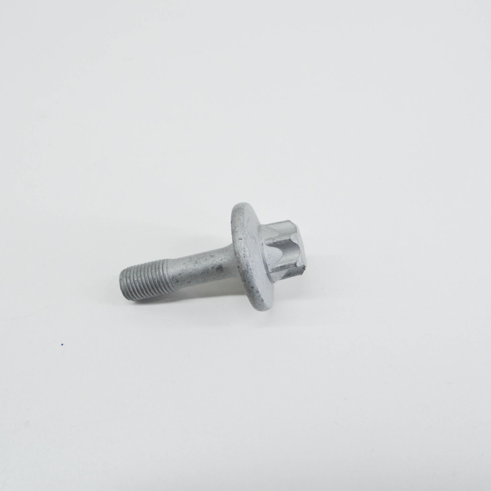 NEW MERCEDES-BENZ CLA C118 FRONT AXLE KNUCKLE BOLT A0049901103 ORIGINAL 4 NEW MERCEDES-BENZ CLA C118 FRONT AXLE KNUCKLE BOLT A0049901103 ORIGINAL - Image 4