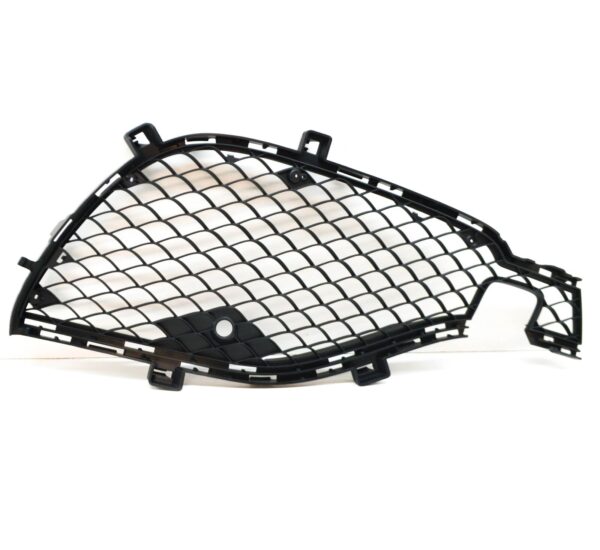 NEW MERCEDES-BENZ GLE COUPE C292 FRONT RIGHT BUMPER GRILL A2928853322 ORIGINAL - Image 4