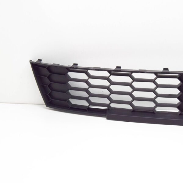 NEW SKODA OCTAVIA MK3 5E FRONT BUMPER VENT GRILLE 5E0853677F9B9 ORIGINAL - Image 4