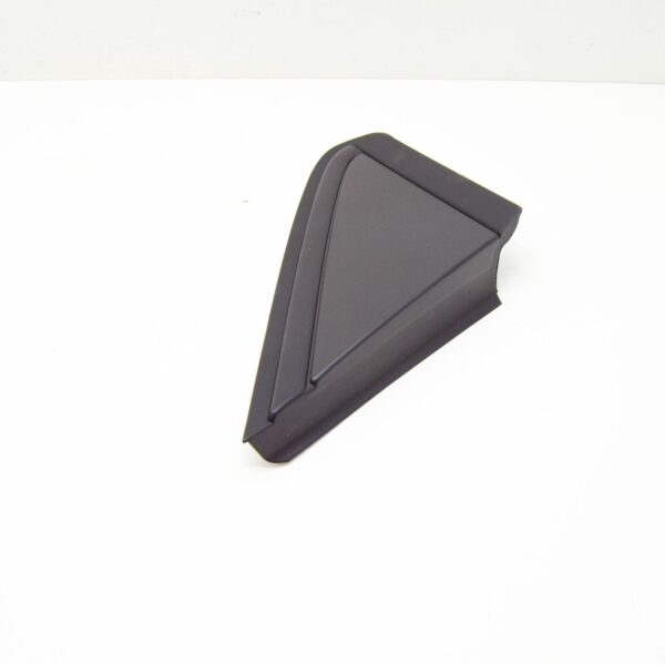 NEW MERCEDES-BENZ B W246 RIGHT WINDOW TRIANGLE TRIM A2466901687 ORIGINAL - Image 4