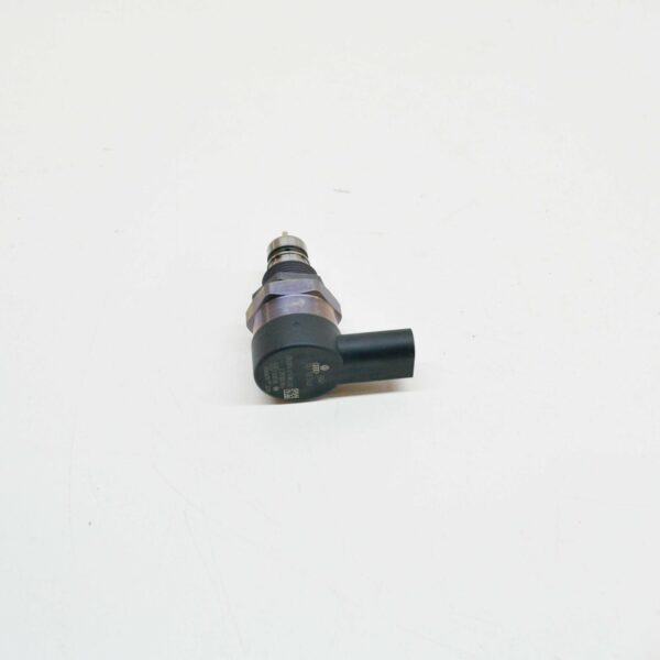 NEW AUDI Q7 4L FUEL RAIL PRESSURE RELIEF VALVE 057130764F ORIGINAL - Image 4