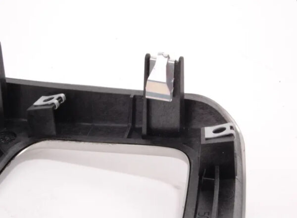 NEW BMW 3 E93 REAR ALUMINUM CENTER CONSOLE TRIM 6960675 51166960675 ORIGINAL - Image 4