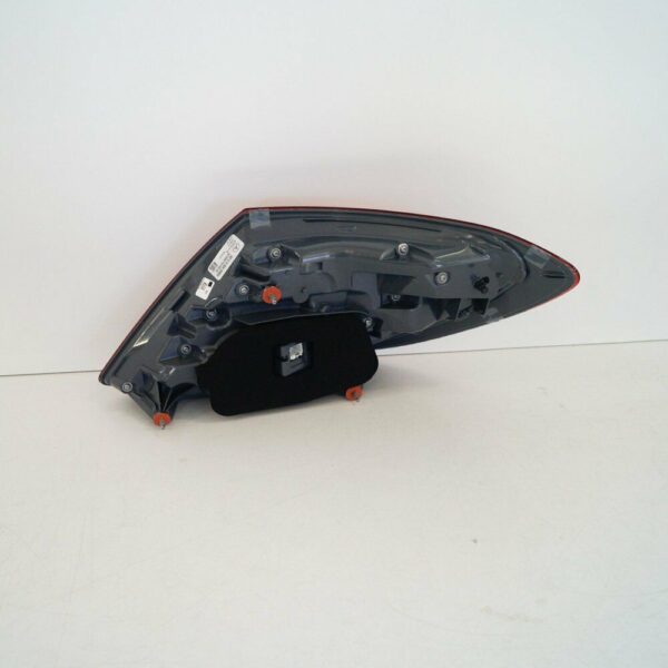 NEW MERCEDES BENZ E S213 REAR LEFT TAILLIGHT A2139067700 ORIGINAL - Image 4