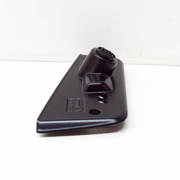 NEW VW TRANSPORTER T6 LEFT SLIDING DOOR LOWER CATCH PLATE 7E0843639B - Image 6