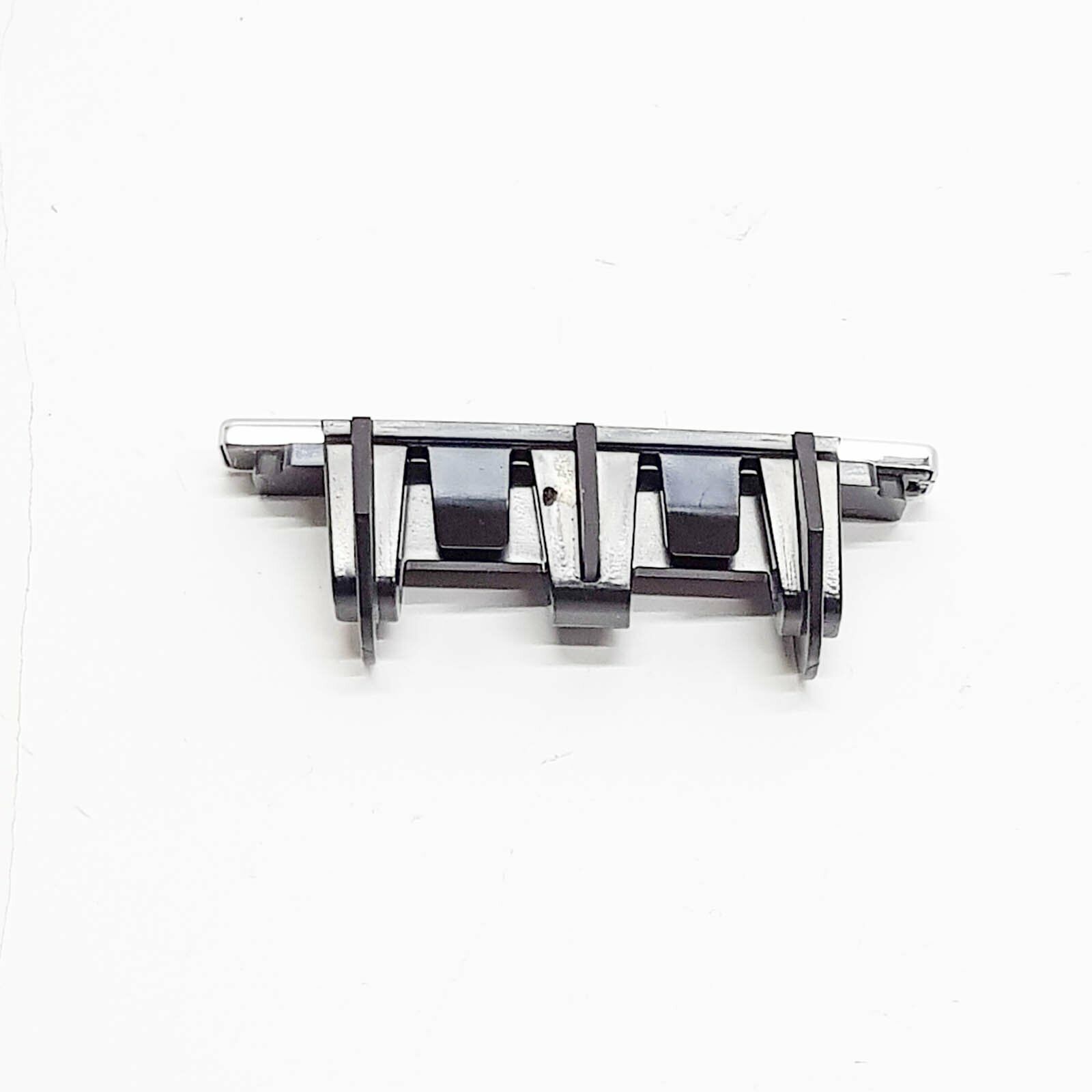 NEW AUDI A4 B8 FRONT GRILLE LOGO EMBLEM 8K0853736B2ZZ 6 NEW AUDI A4 B8 FRONT GRILLE LOGO EMBLEM 8K0853736B2ZZ - Image 6