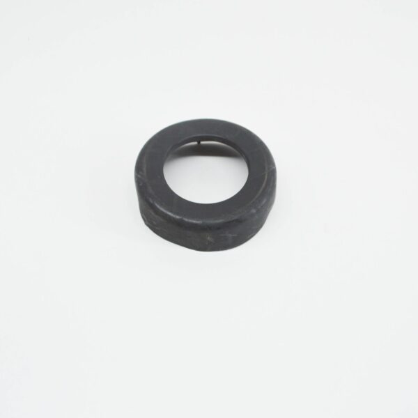 NEW MERCEDES-BENZ E-CLASS W124 REAR SPRING SHIM A2013250944 ORIGINAL - Image 4