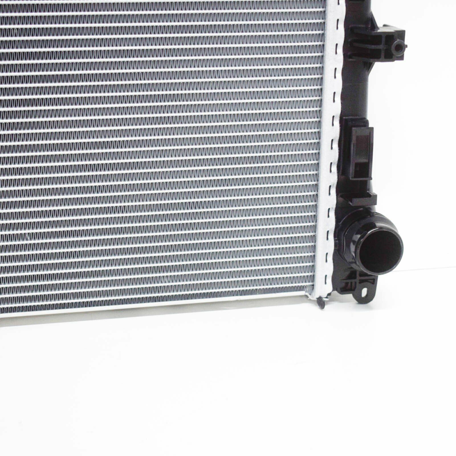 NEW MERCEDES-BENZ C-CLASS W205 ENGINE COOLANT RADIATOR A0995001703 ORIGINAL 4 NEW MERCEDES-BENZ C-CLASS W205 ENGINE COOLANT RADIATOR A0995001703 ORIGINAL - Image 4