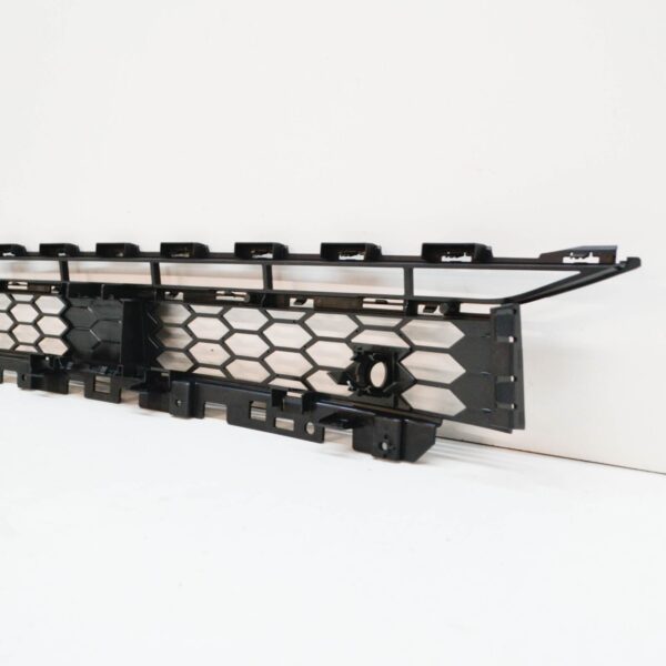 NEW AUDI Q2 GA FRONT BUMPER CENTER LOWER GRILLE 81A807647H3FZ - Image 6