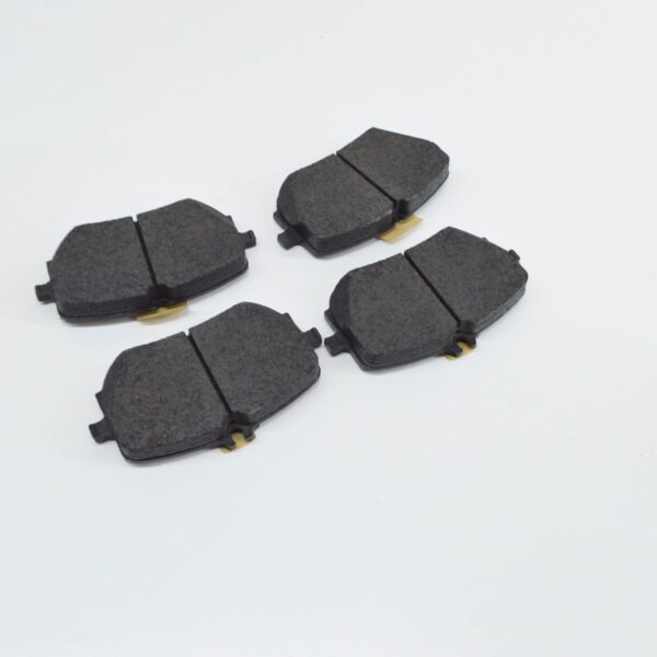 NEW MERCEDES-BENZ GLB X247 FRONT WHEEL BRAKE PAD SET A0004205303 ORIGINAL - Image 4